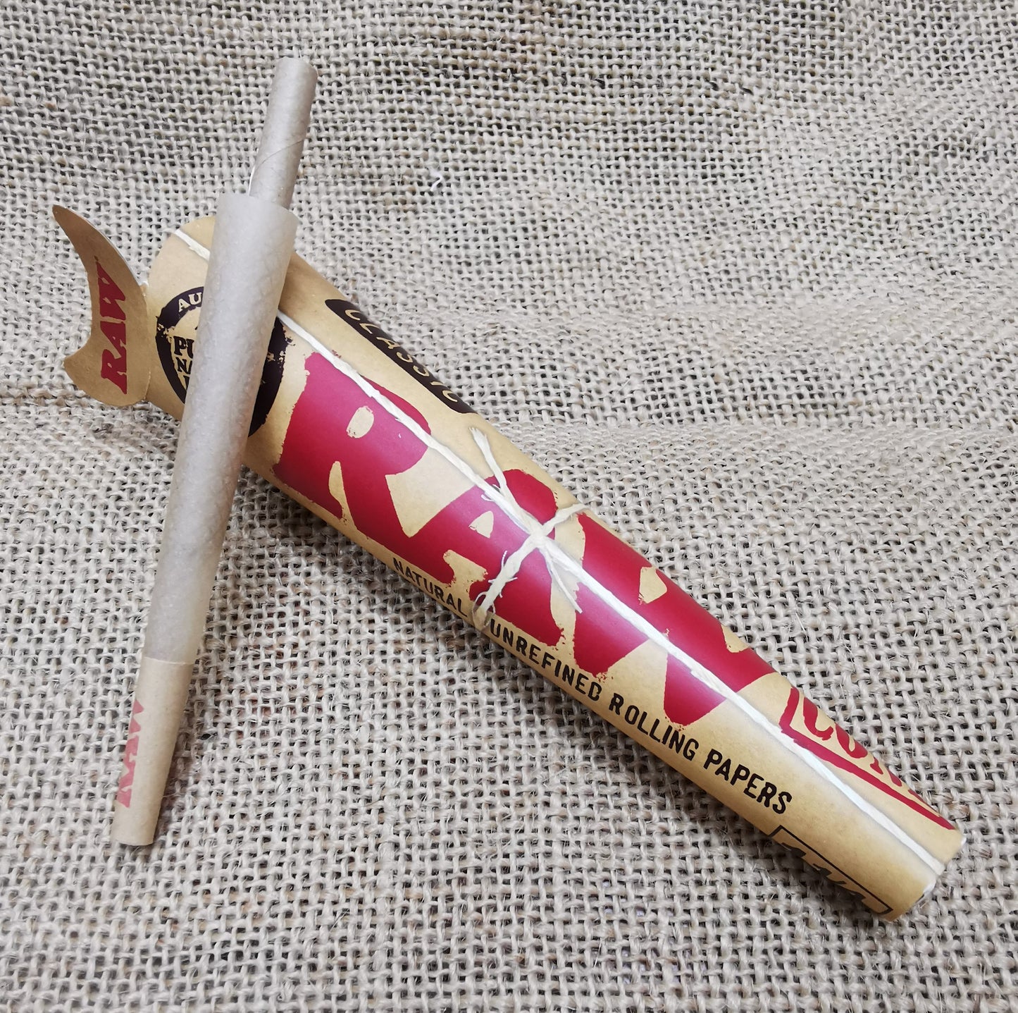 RAW ROLLING PAPER