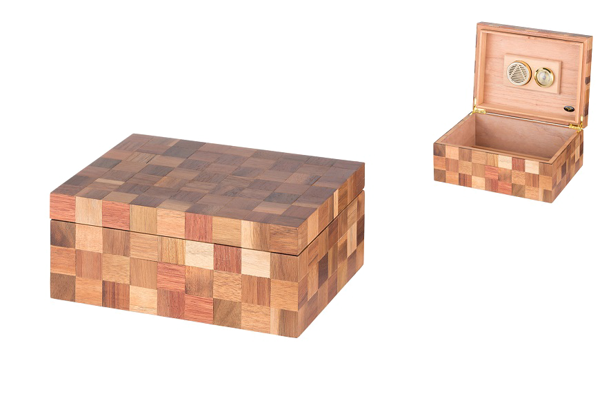 HUMIDORS