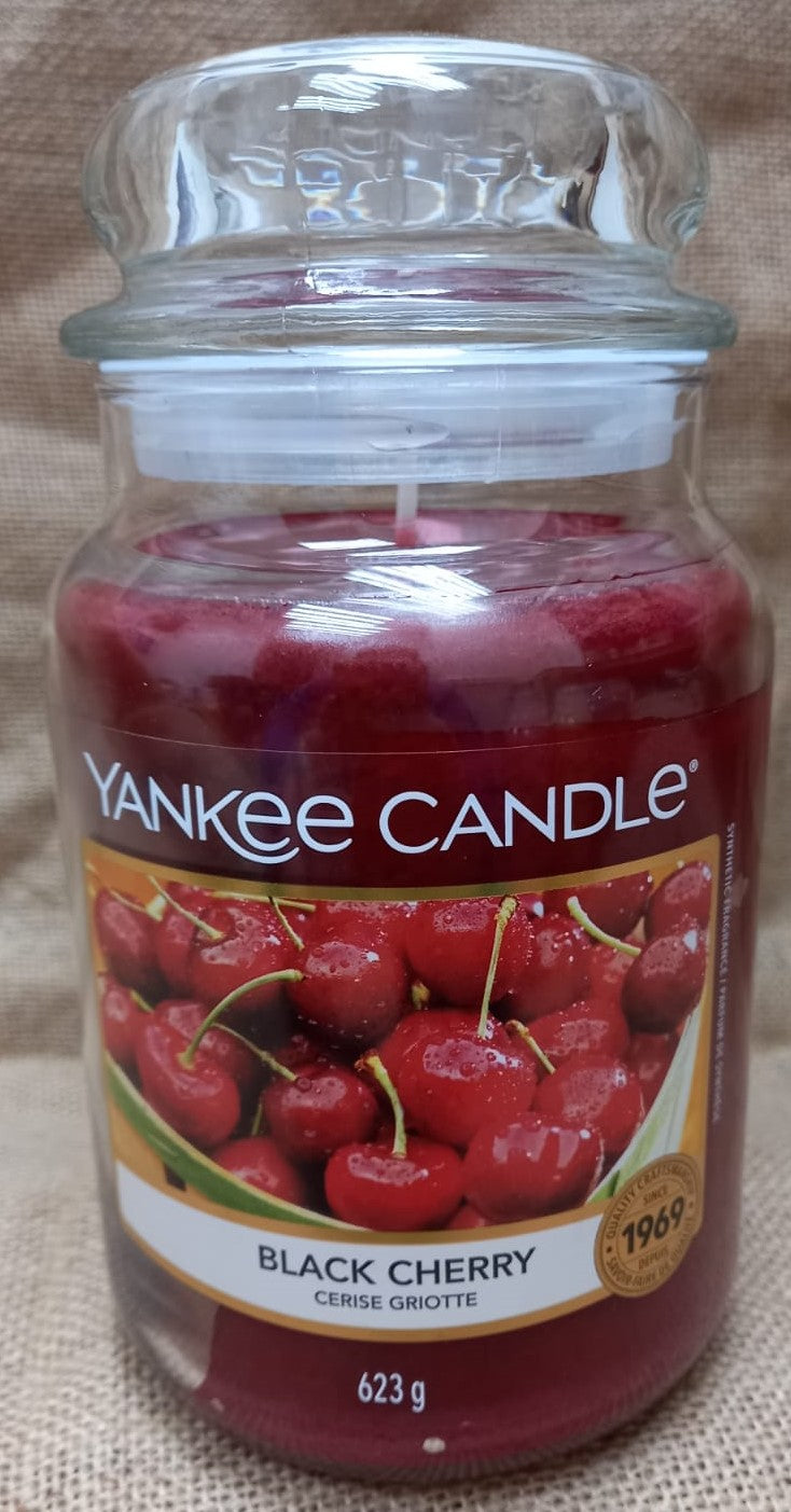 YANKEE CANDLE LARGE JAR