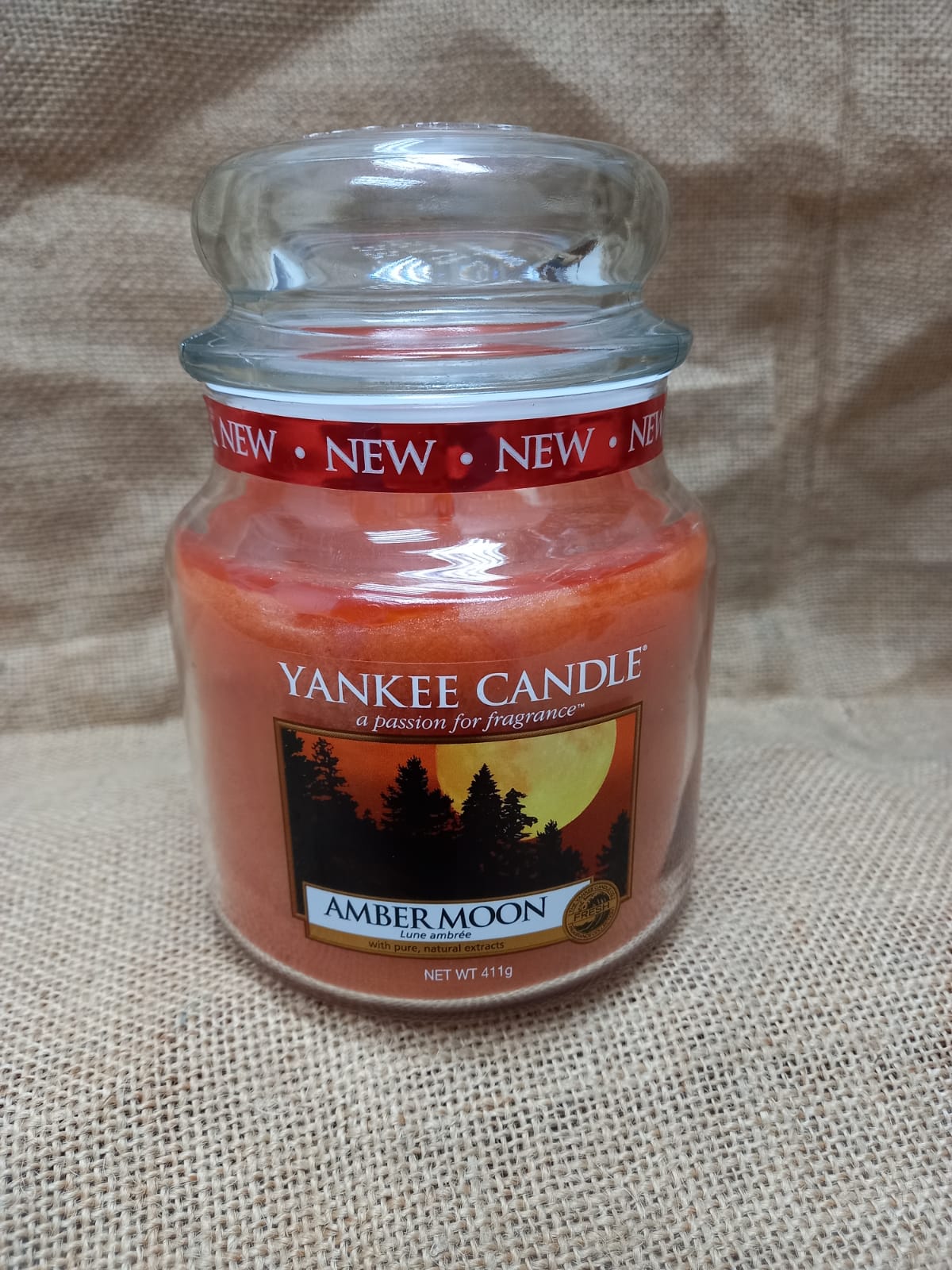 YANKEE CANDLE MEDIUM JAR