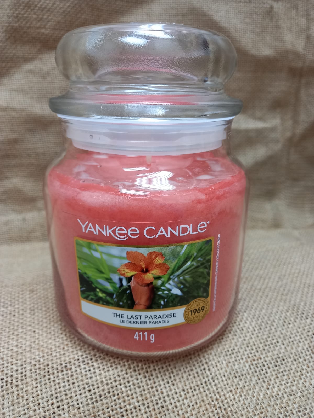 YANKEE CANDLE MEDIUM JAR